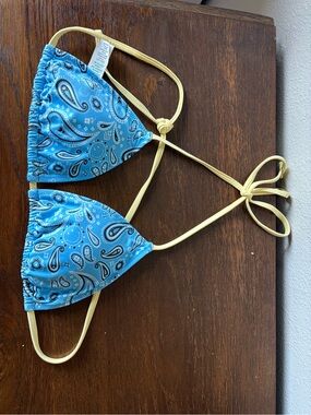 Aerie Smiley top